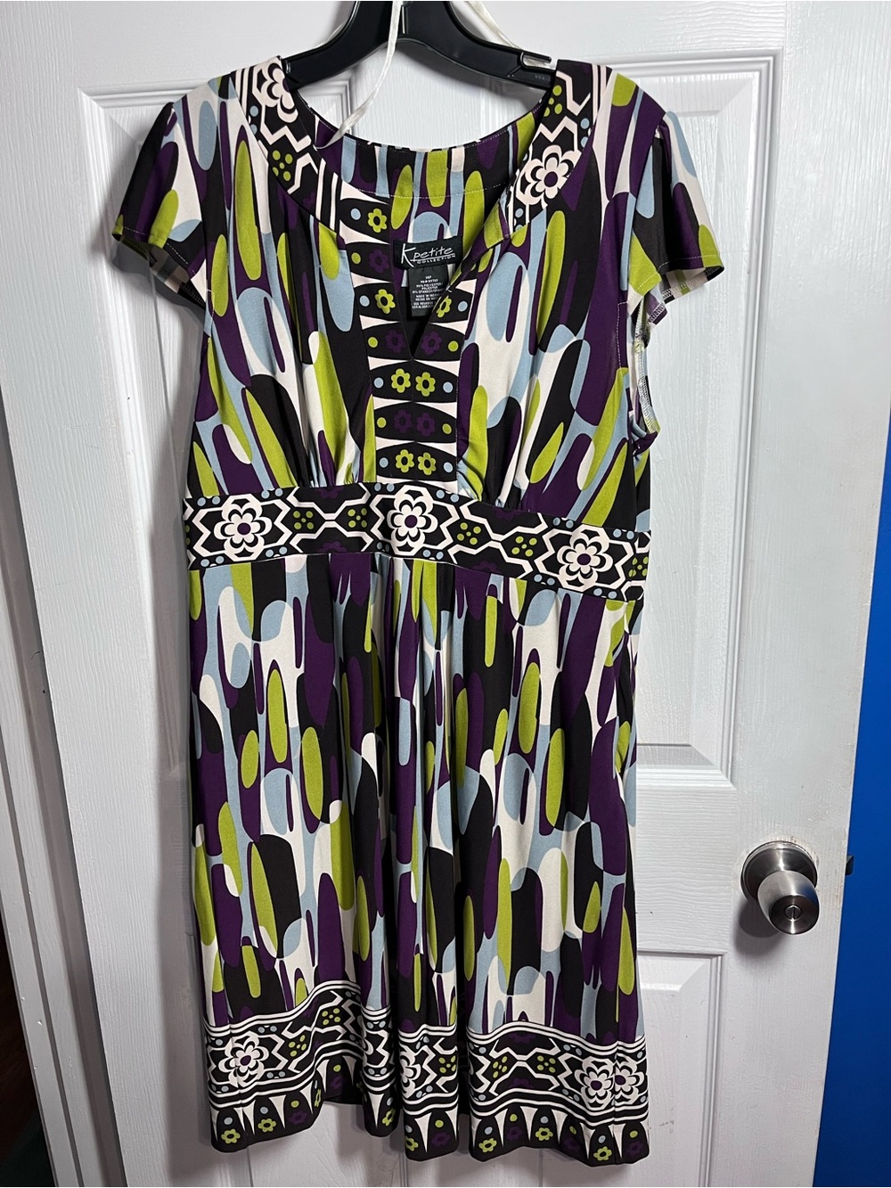 K Petite Abstract Patterned Short-Sleeve  Dress in Purple & Green